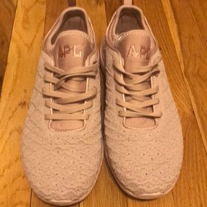 Techloom phantom sneakers